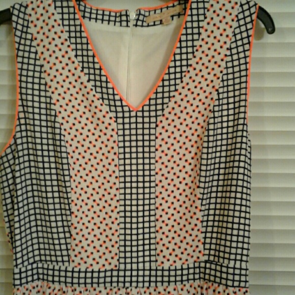 Gibson & Latimer Orange Black Geometric Maxi Dress - Picture 5 of 8